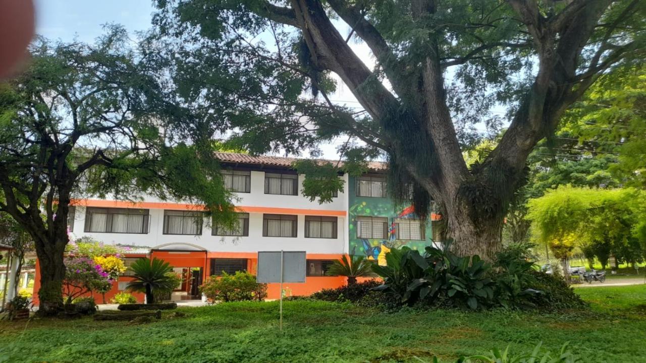 Imca Hotel Buga Exterior photo